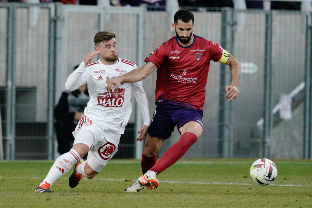 Maxime Gonalons (ex OL, Clermont Foot) raccroche les crampons !