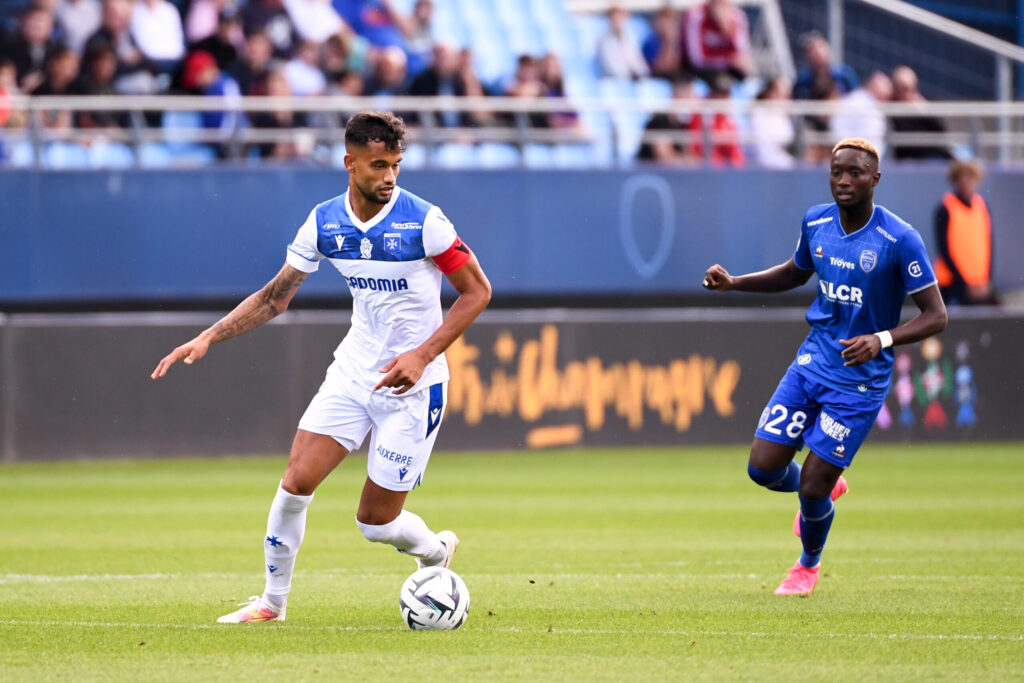 Pronostic Reims Auxerre : L’AJA s’en sort à Delaune ?