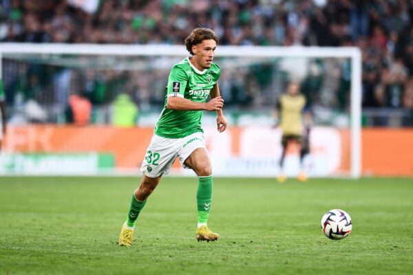Lucas STASSIN of Saint-Etienne during the Ligue 1 MCDonald's match between Saint-Etienne and Auxerre at Stade Geoffroy-Guichard on October 5, 2024 in Saint-Etienne, France. (Photo by Philippe Lecoeur/FEP/Icon Sport) - Photo by Icon Sport l ASSE
