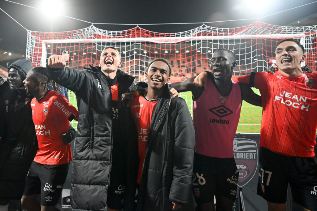 FC Lorient célèbre en Ligue 2