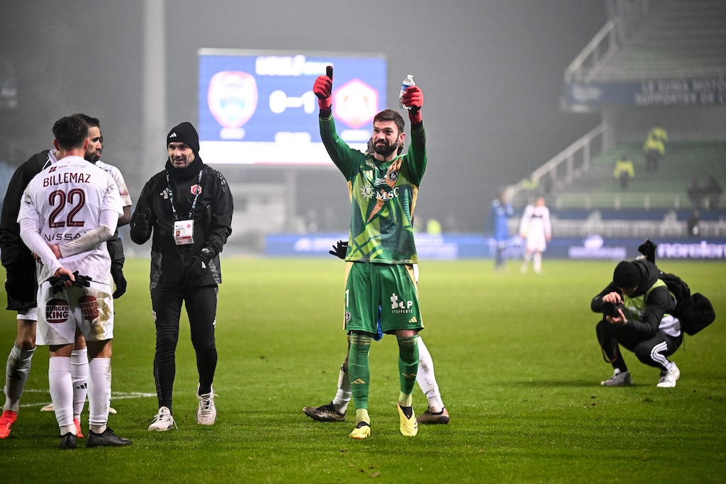 Ligue 2 – Florian Escales (Annecy) compte le plus de clean sheets, un pourcentage impressionnant pour Nicolas Lemaître (ESTAC), Anthony Mandréa (SM Caen) à la peine