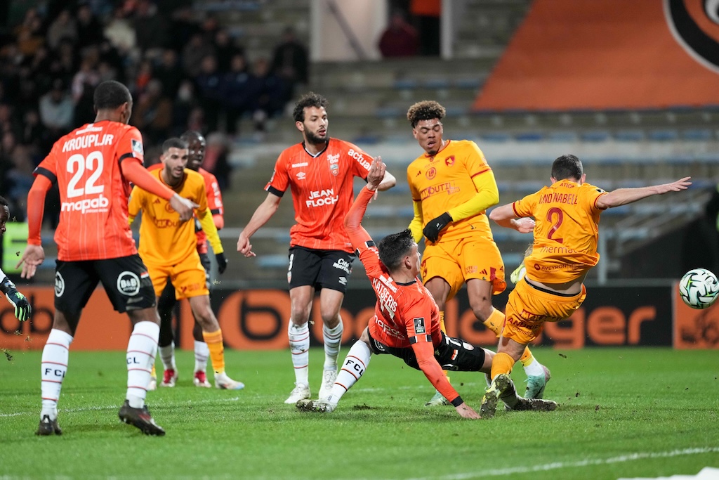 Ligue 2 (J25) – Lorient inverse la tendance contre Rodez et reprend trois points d’avance en tête du classement