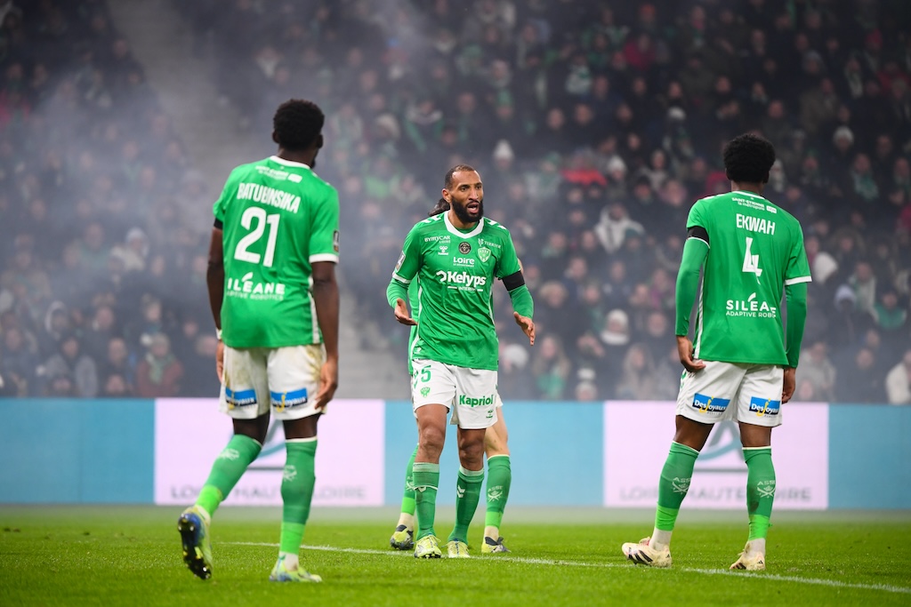 Yunis ABDELHAMID of ASSE and Pierre EKWAH of Saint-Etienne during the Ligue 1 McDonald's match between Saint Etienne and Marseille at Stade Geoffroy-Guichard on December 8, 2024 in Saint-Etienne, France. (Photo by Philippe Lecoeur/FEP/Icon Sport) - Photo by Icon Sport