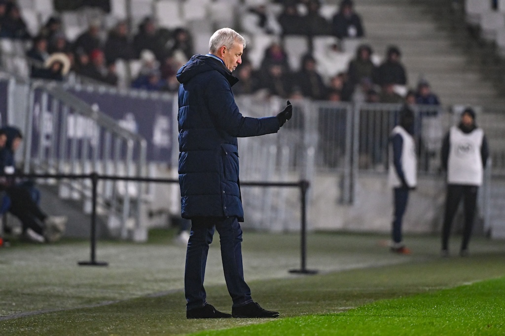 Ancien de Ligue 2 l Bruno IRLES head coach of Bordeaux during the National 2 match between Bordeaux and Le Poire at Stade Matmut Atlantique, in Bordeaux, France. (Photo by Anthony Dibon/Icon Sport) - Photo by Icon Sport