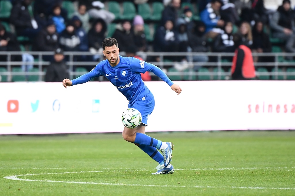 10 Eddy SYLVESTRE (gf38) during the Ligue 2 BKT match between Red Star and Grenoble at Stade Bauer on December 14, 2024 in Paris, France. (Photo by Philippe Lecoeur/FEP/Icon Sport) - Photo by Icon Sport