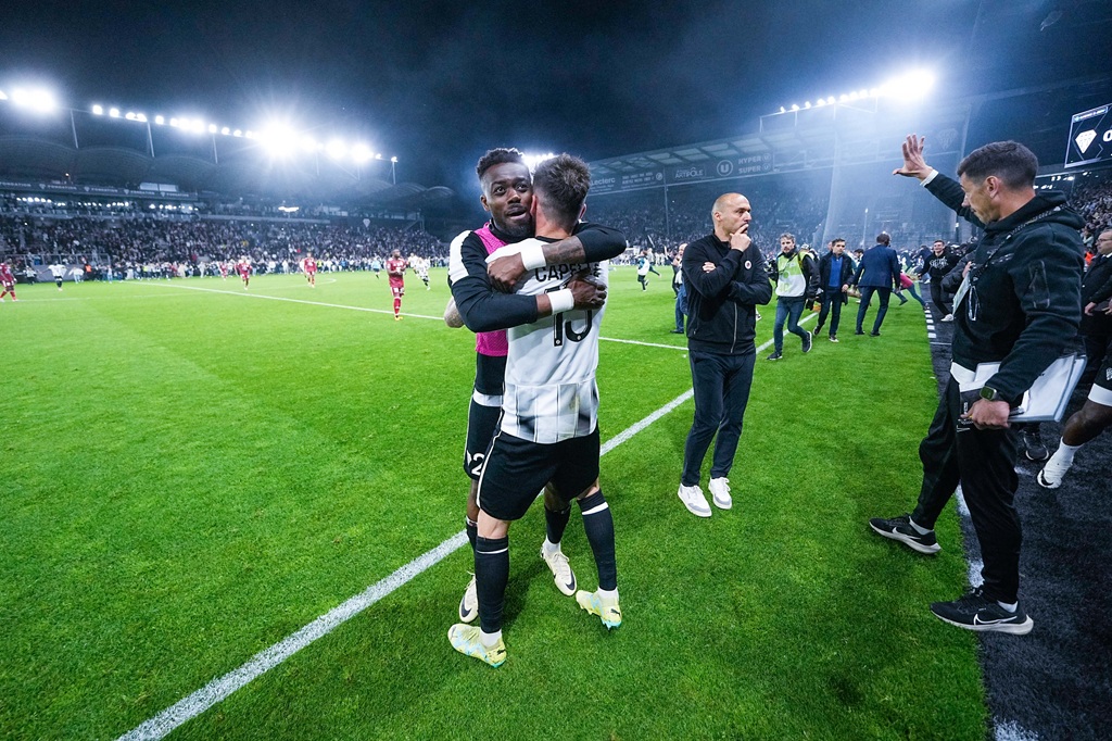 Abdoulaye BAMBA and Pierrick CAPELLE of Angers during the Ligue 2 BKT match between Angers and Dunkerque at Stade Raymond Kopa on May 17, 2024 in Angers, France.(Photo by Hugo Pfeiffer/Icon Sport) - Photo by Icon Sport